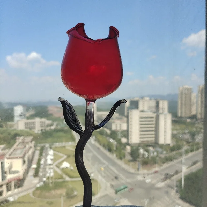 Verre à Vin en Forme de Rose Élégante – Design Floral Unique Rouge et Noir