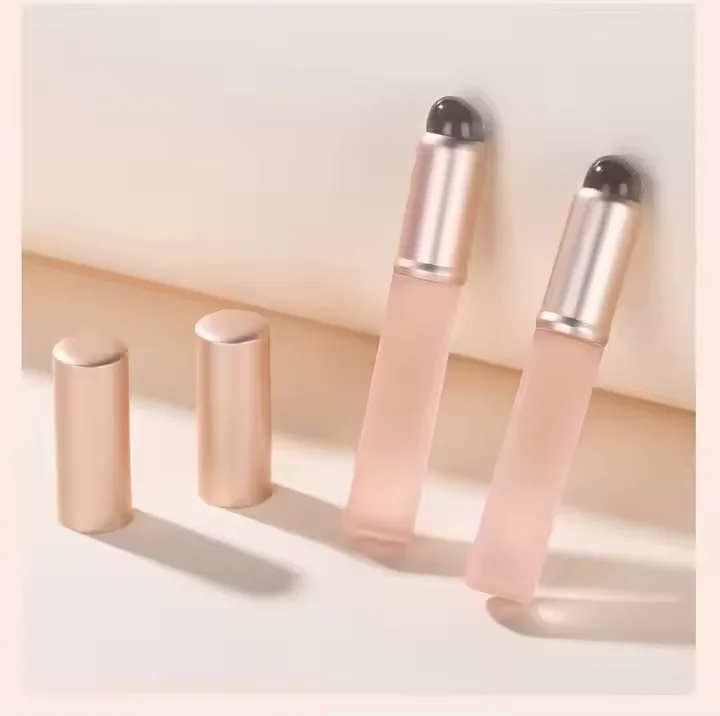 Pinceau à Lèvres en Silicone avec Capuchon Anti-Poussière – Applicateur Précision Gloss & Correcteur