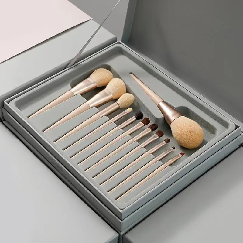 Set 12 Pinceaux Maquillage Professionnels Végétaliens – Manche en Bois Rose | Prix2Gros