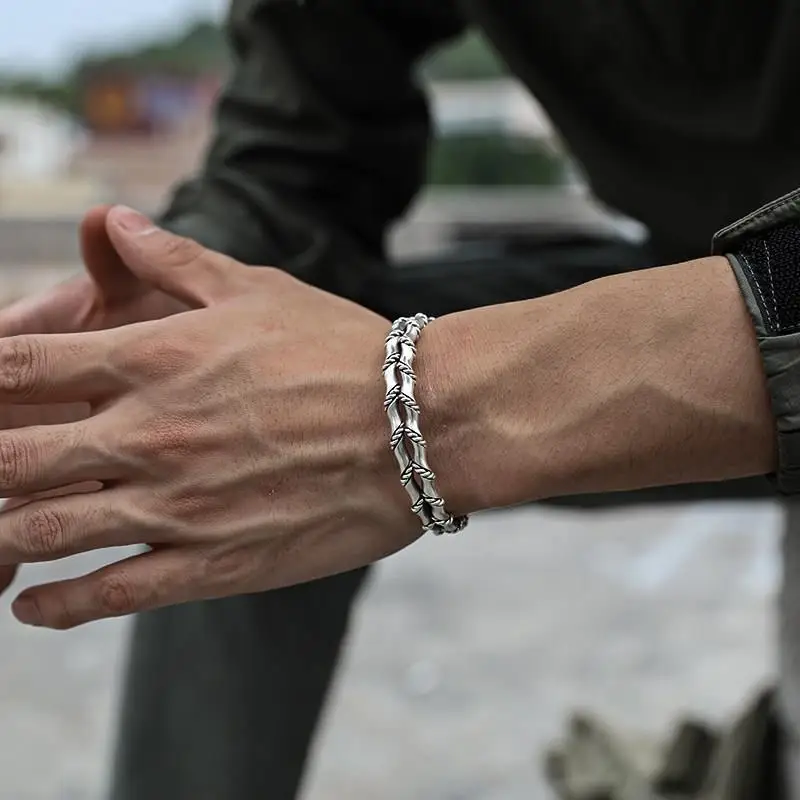 Bracelet Homme Double Couche Tissé Ethnique – Bijou Tendance en Alliage Argenté