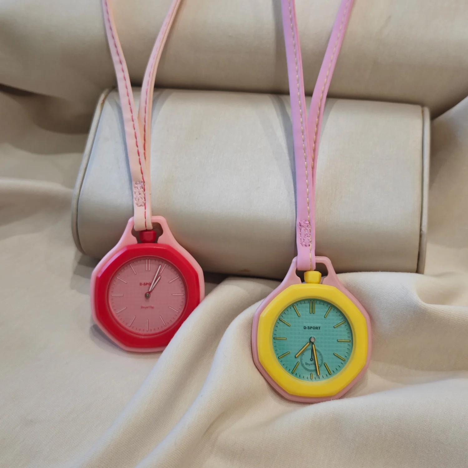 Montre à quartz personnalisable avec logo – Design luxe vintage, bracelet cuir, coffret cadeau inclus