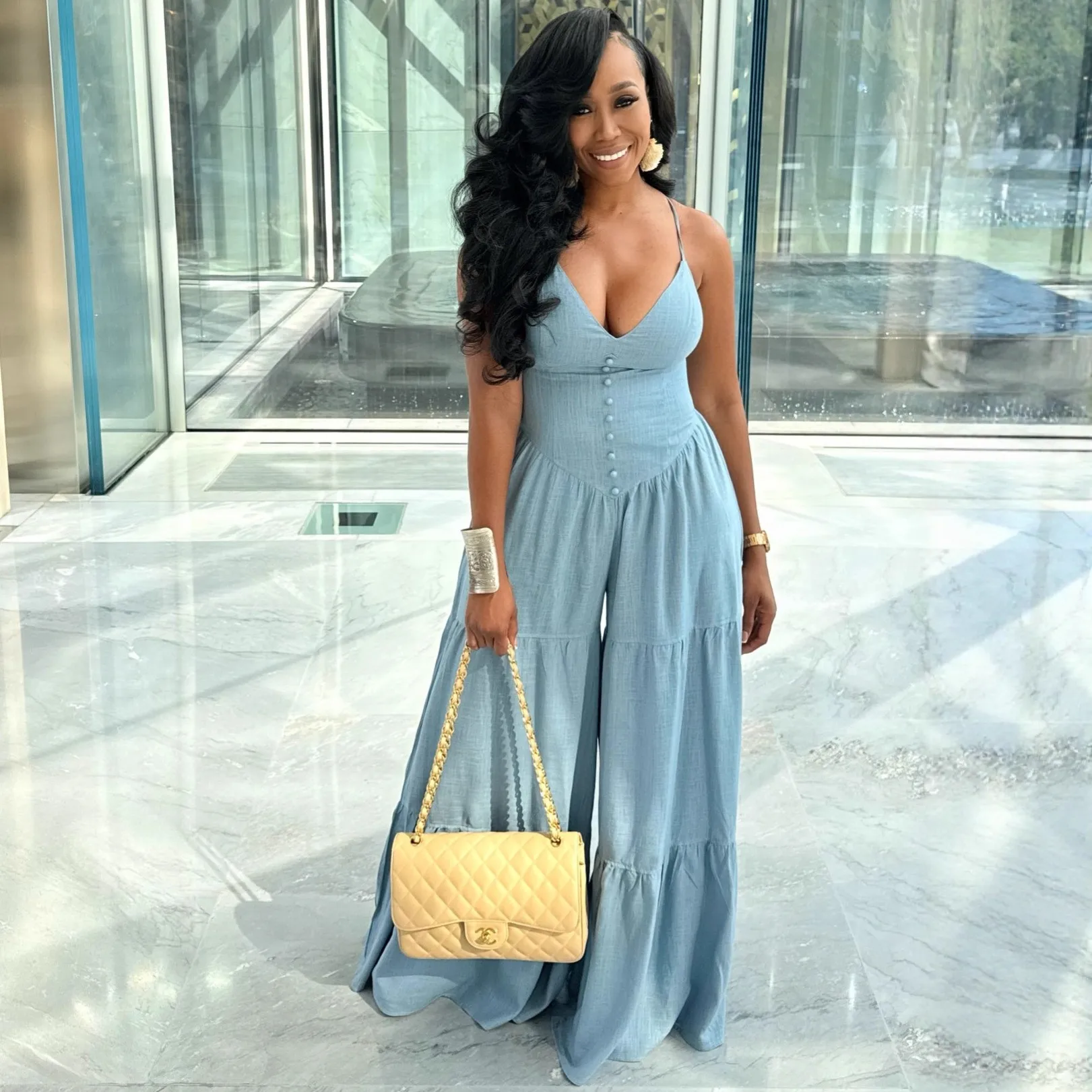 Combinaison femme taille haute jambes larges décolleté V bretelles spaghetti – Style africain tendance