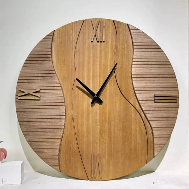 Horloge murale effet bois naturel
