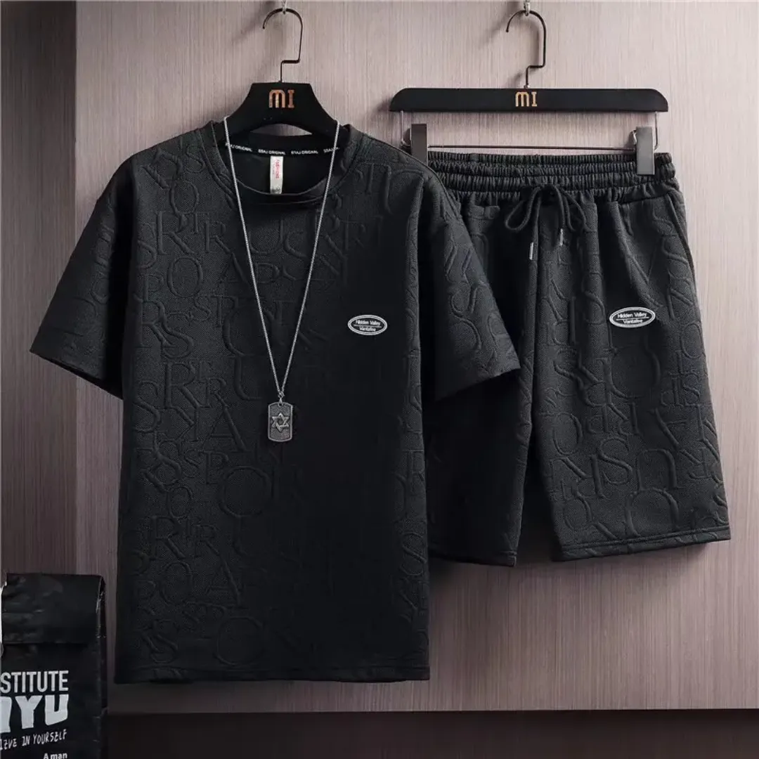 Nom du produit : Ensemble Décontracté Noir à Motif Relief – T-shirt & Short