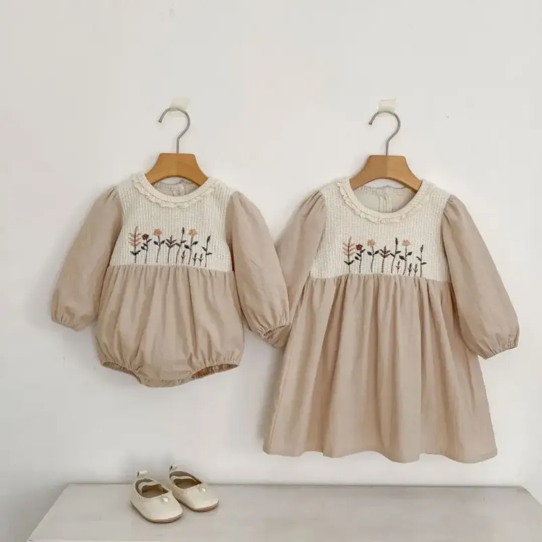 Engepapa Sisters Barboteuse Brodée Princesse Manches Longues pour Bébé Fille