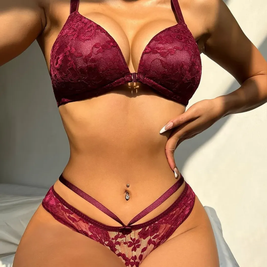 Élégant ensemble soutien-gorge et slip en dentelle florale