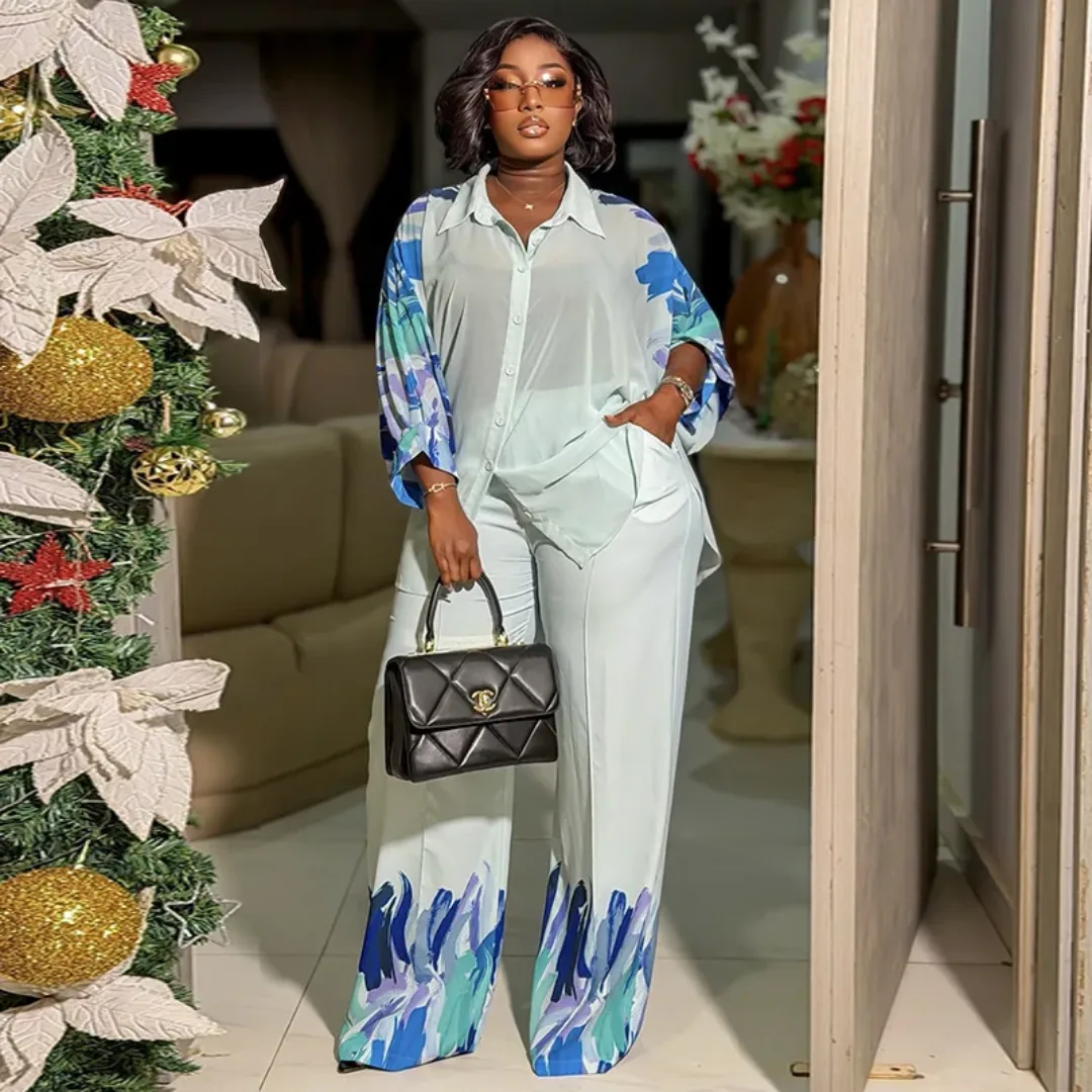 Ensemble femme 2 pièces imprimé bleu clair avec chemise manches longues et pantalon large – taille S