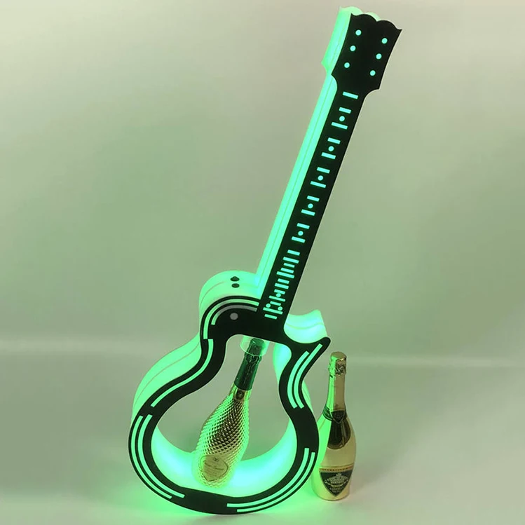 Présentoir à Bouteille de Vin en Acrylique – Design Guitare avec Éclairage LED RGB Rechargeable