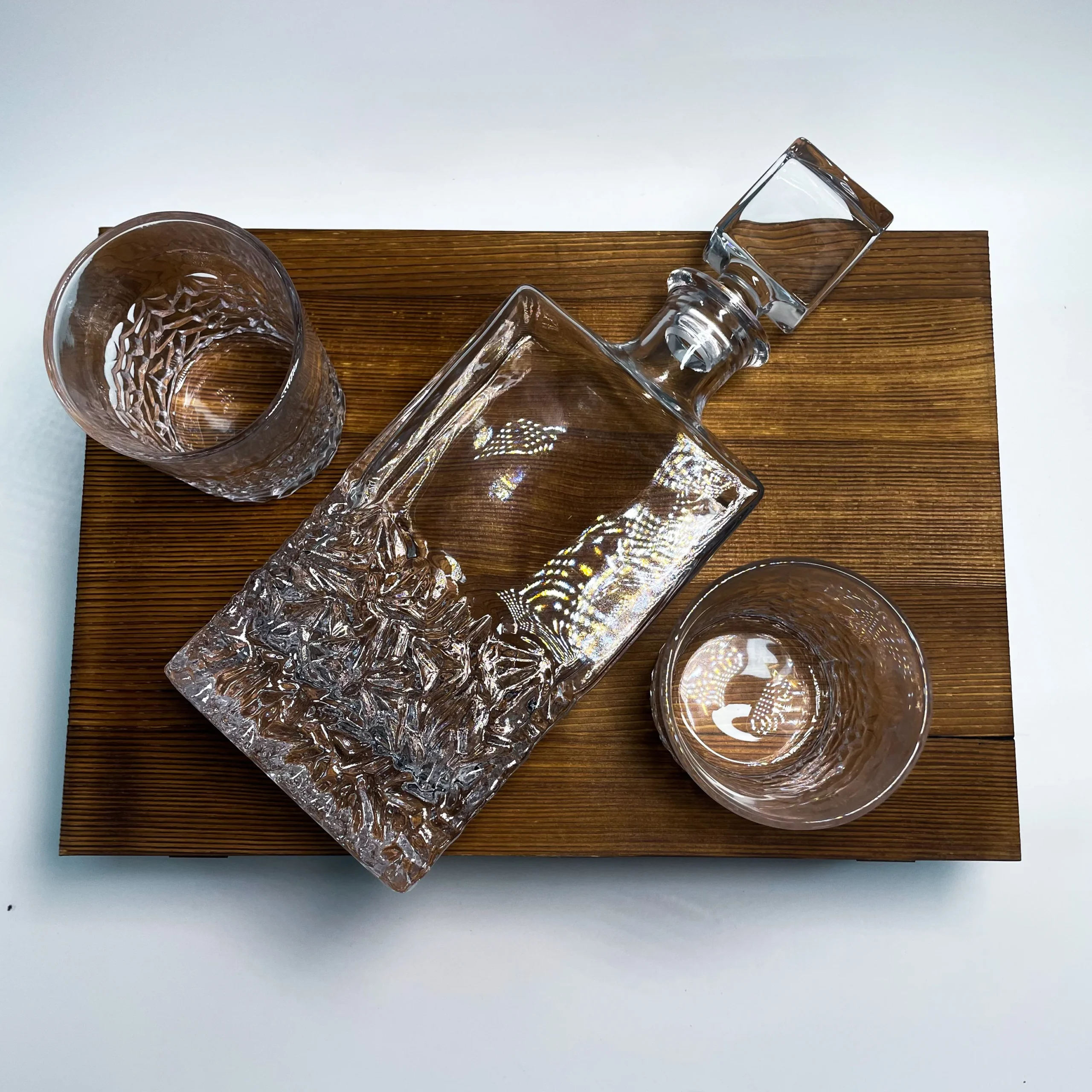 Coffret Luxe : Verres à Vin en Cristal 700ml – Idéal Cadeaux d'Affaires | Boîte Bois Élégante