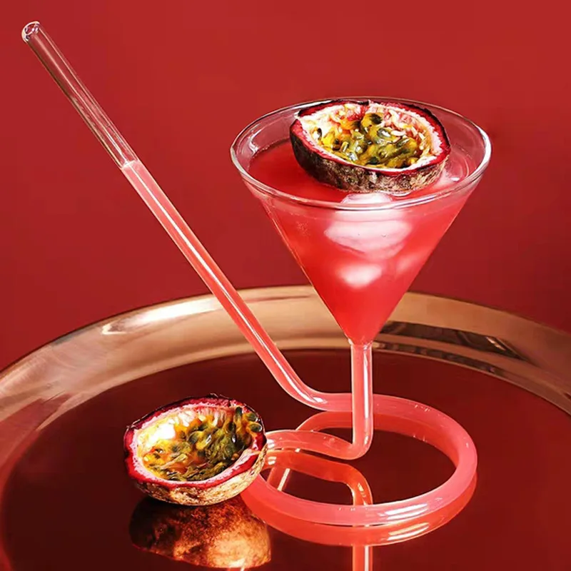 Verre à Cocktail Martini Soufflé à la Main 110ml avec Paille Intégrée