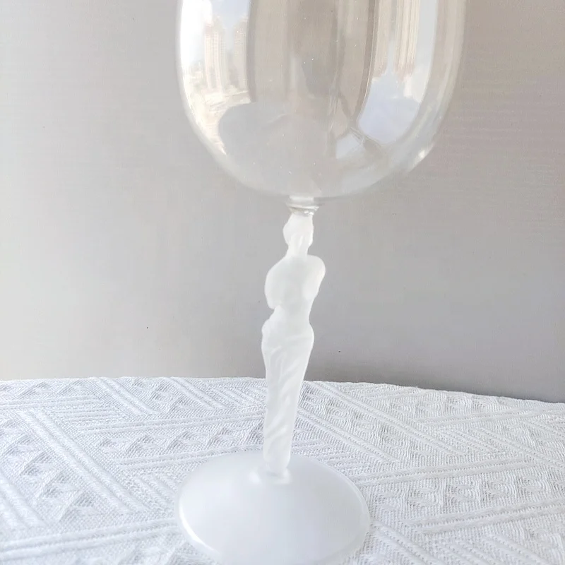 Verre à cocktail Vénus de Milo en verre borosilicate soufflé à la bouche