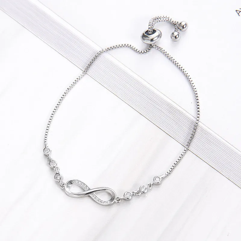 Bracelet Femme Cristal Strass Boucle 8 Réglable – Élégant & Tendance