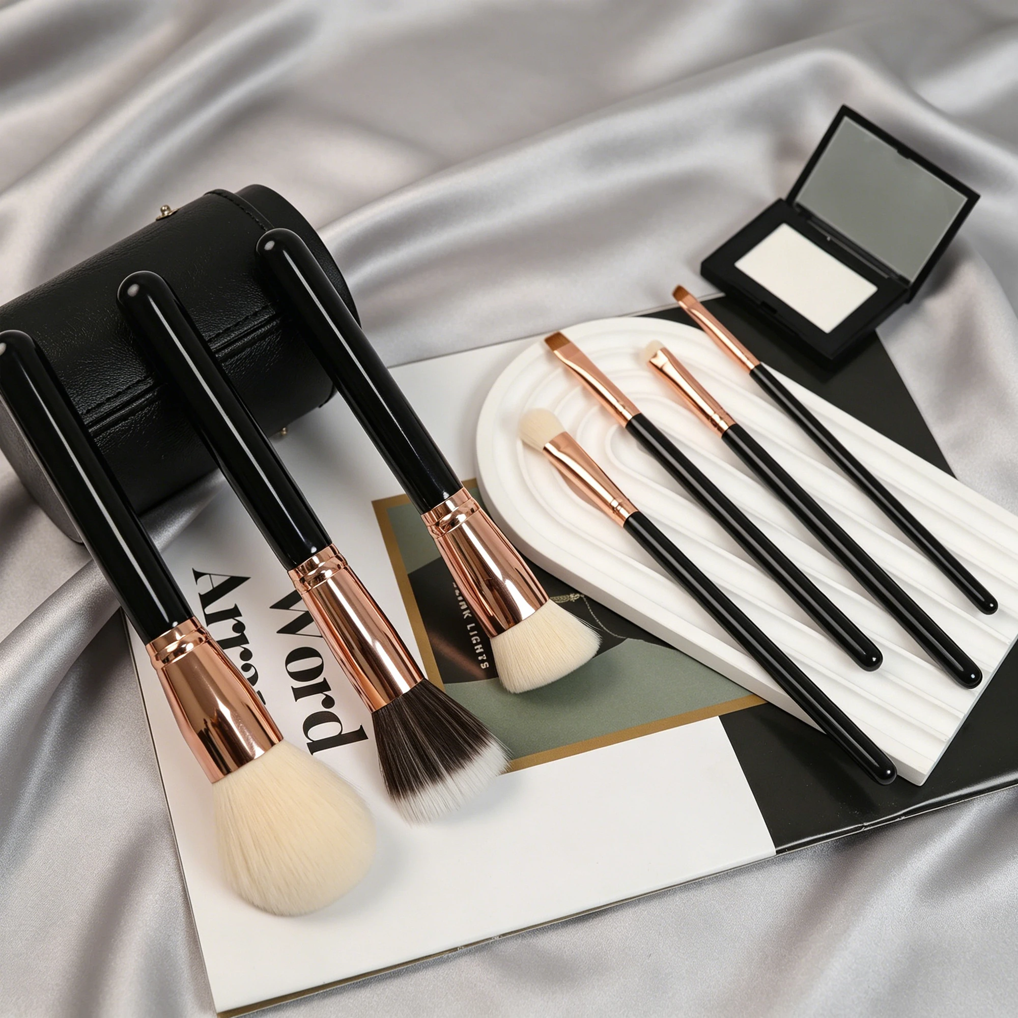 Set 7 Pinceaux de Maquillage Professionnels EMF – Poils Synthétiques & Manche en Bois