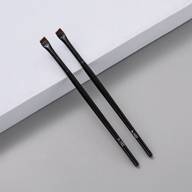 Pinceau Eye-Liner Professionnel Ultra-Fin Coudé – Maquillage Précis & Sourcils Parfaits