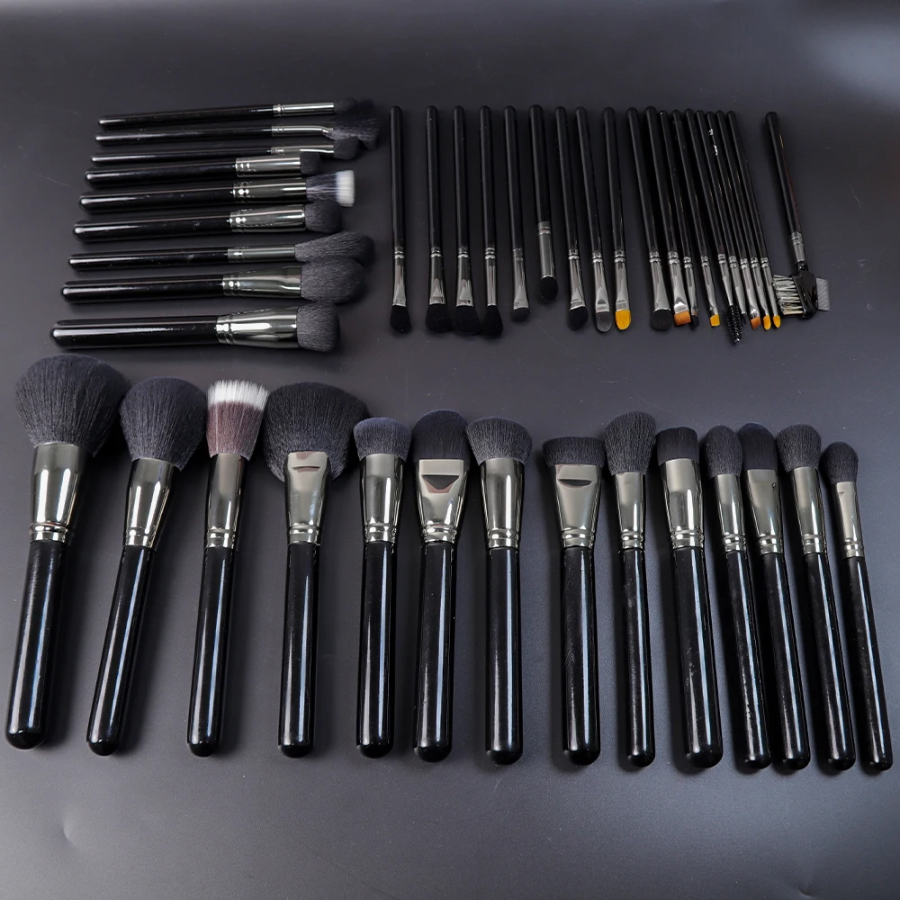 Ensemble 14 Pinceaux de Maquillage Professionnel Noir - Poils Synthétiques & Manche Bois