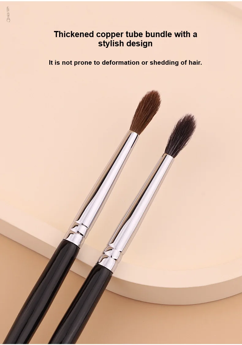 Pinceau de maquillage en poils naturels (chèvre & poney) – Manche bois argenté