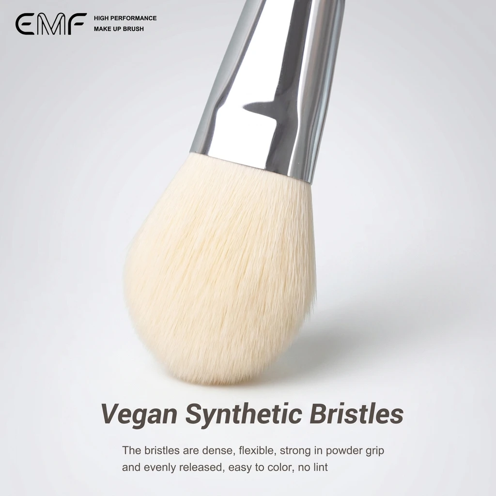 Pinceau Blush Professionnel EMF – Poils Synthétiques Vegan & Manche en Bois de Bouleau