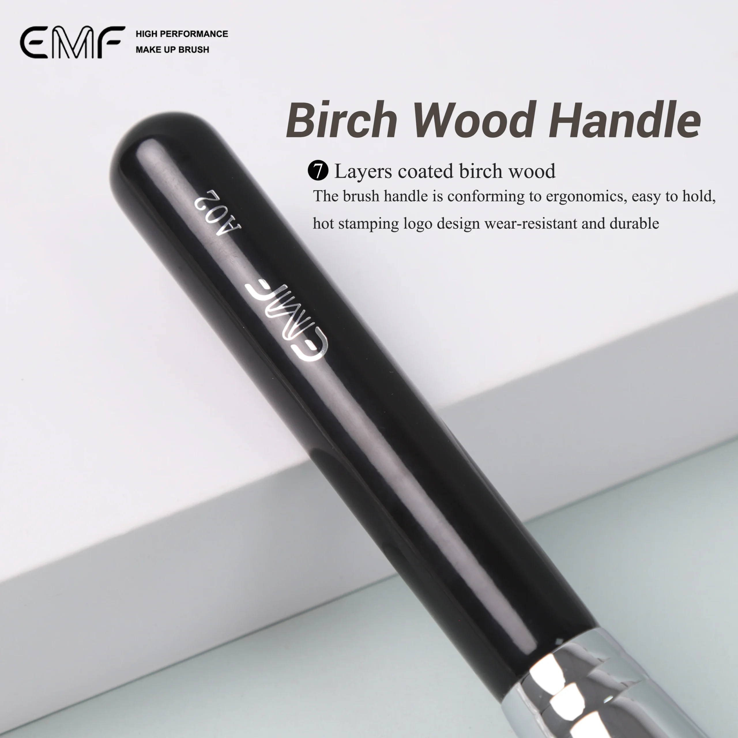 Pinceau Blush Professionnel EMF – Poils Synthétiques Vegan & Manche en Bois de Bouleau