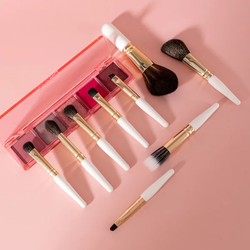 Mini Set 9 Pinceaux de Maquillage Voyage – Manche en Bois & Poils Doux