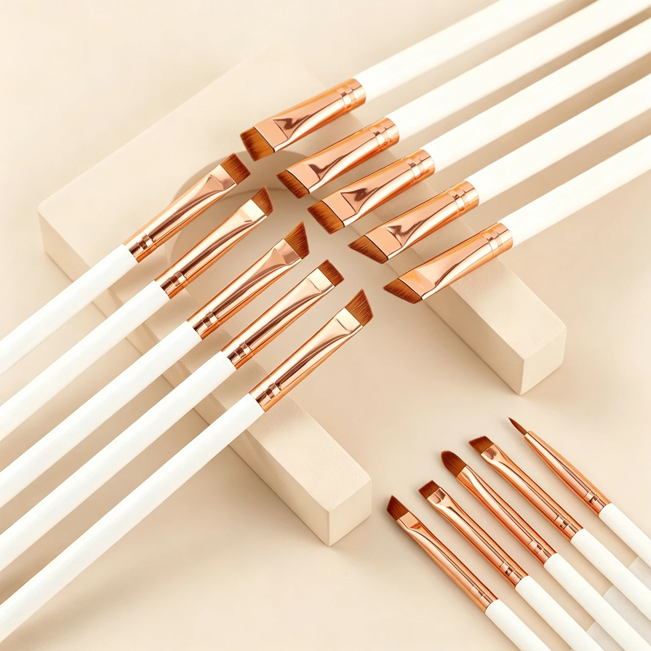 Set 15 Pinceaux Maquillage Professionnels Vegan – Manche Bois Or Rose EMF