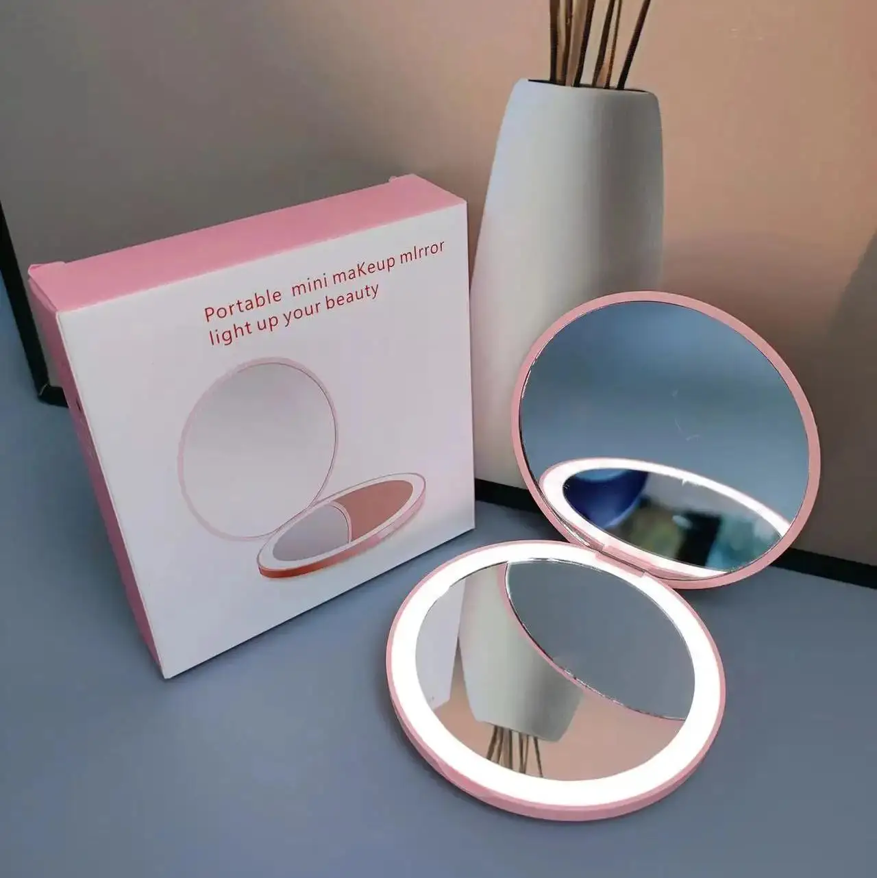 Miroir de poche compact LED rechargeable USB – Double face pliable
