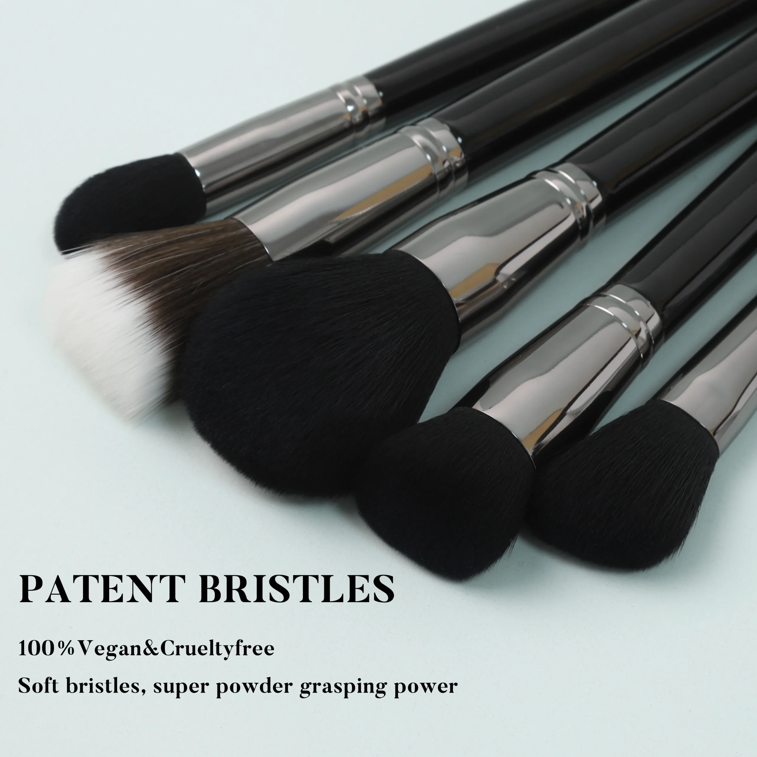 Kit 18 Pinceaux de Maquillage Professionnel Kabuki Synthétique – Noir