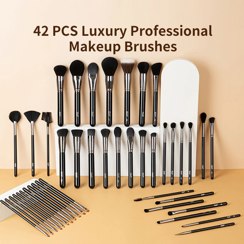 EMF Set 42 Pinceaux Maquillage Professionnel – Poils Synthétiques Vegan & Manche Bois