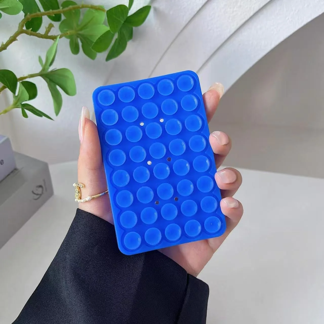 GOINGOO Support Téléphone Ventouse Silicone Flexible Universel 4-9 Pouces
