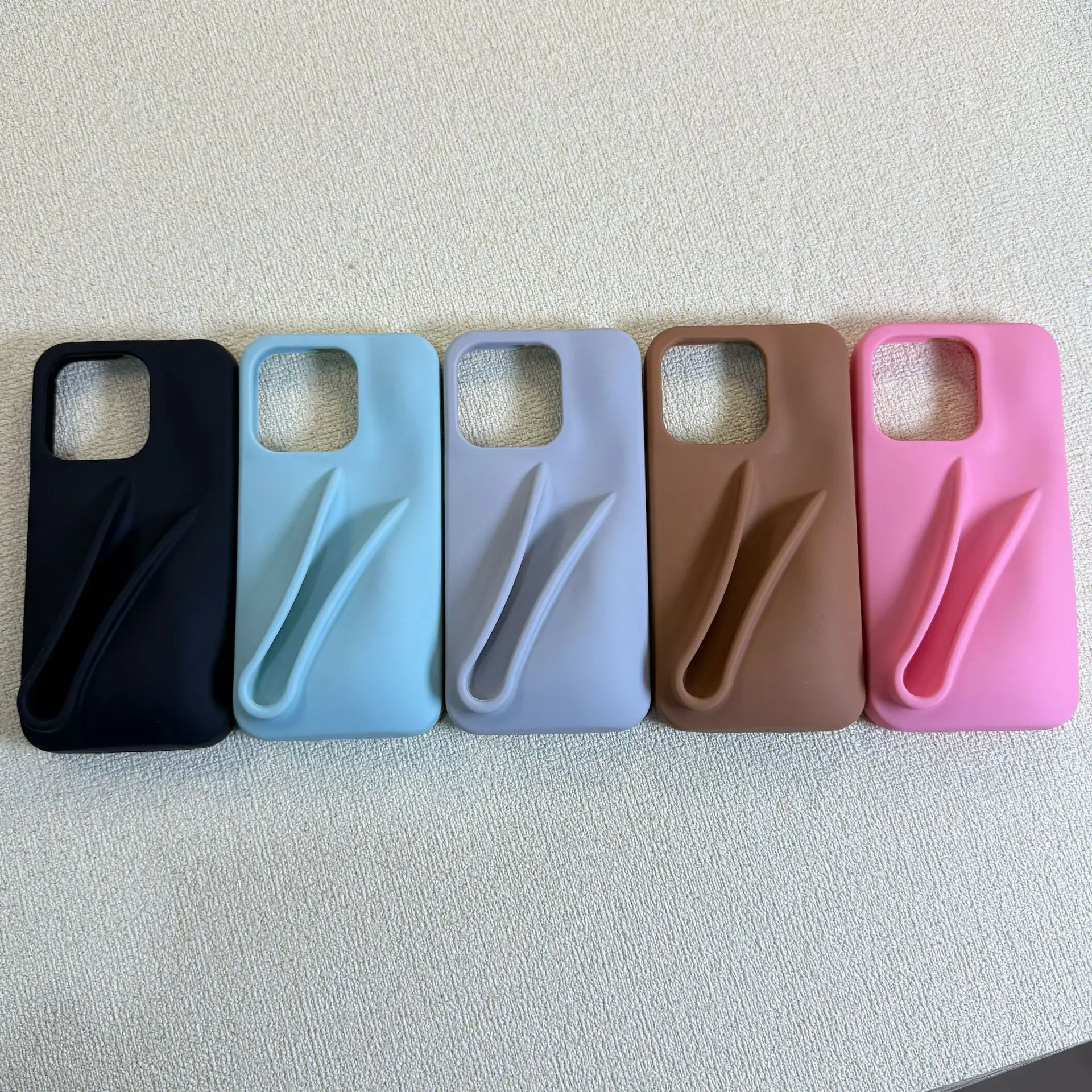 Coque Silicone Antichoc iPhone 11-16 Pro Max avec Support & Porte Rouge à Lèvres