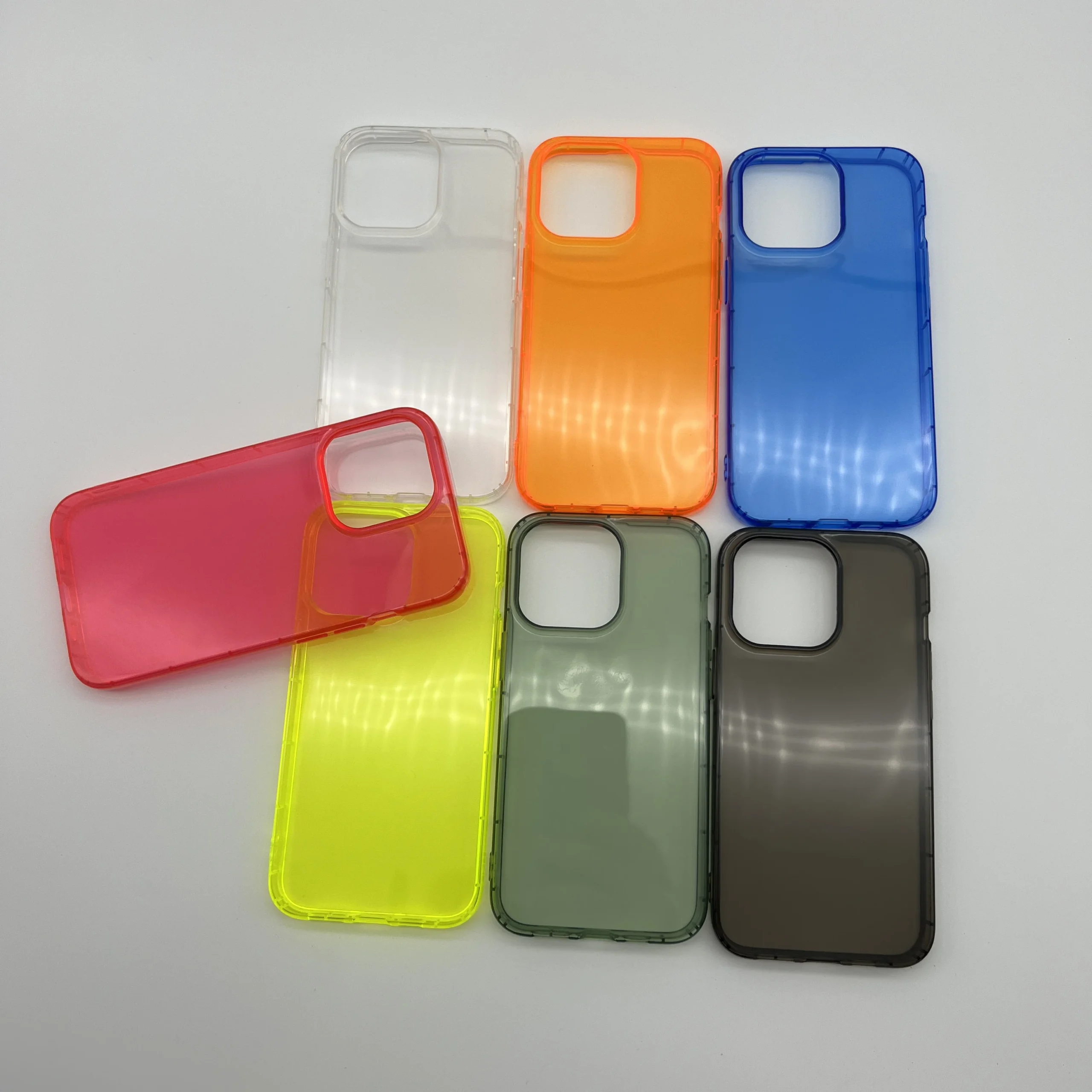 Coque iPhone 14 Pro Max TPU Antichoc Transparente Néon – Style Tendance