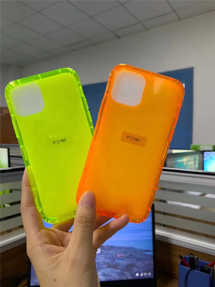 Coque iPhone 11 Pro Max Transparente Antichoc TPU Néon Goingoo 1,5mm