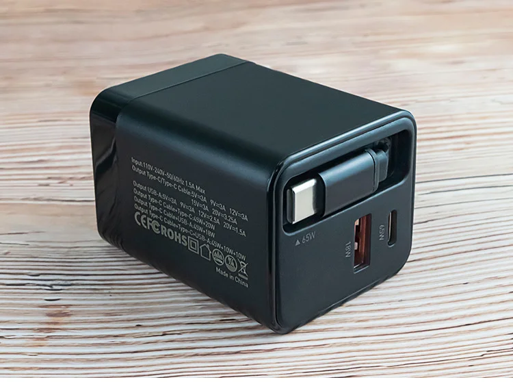 Chargeur GaN 65W Rétractable 3-en-1 USB-C & USB-A Charge Rapide PD 3.0 QC 3.0