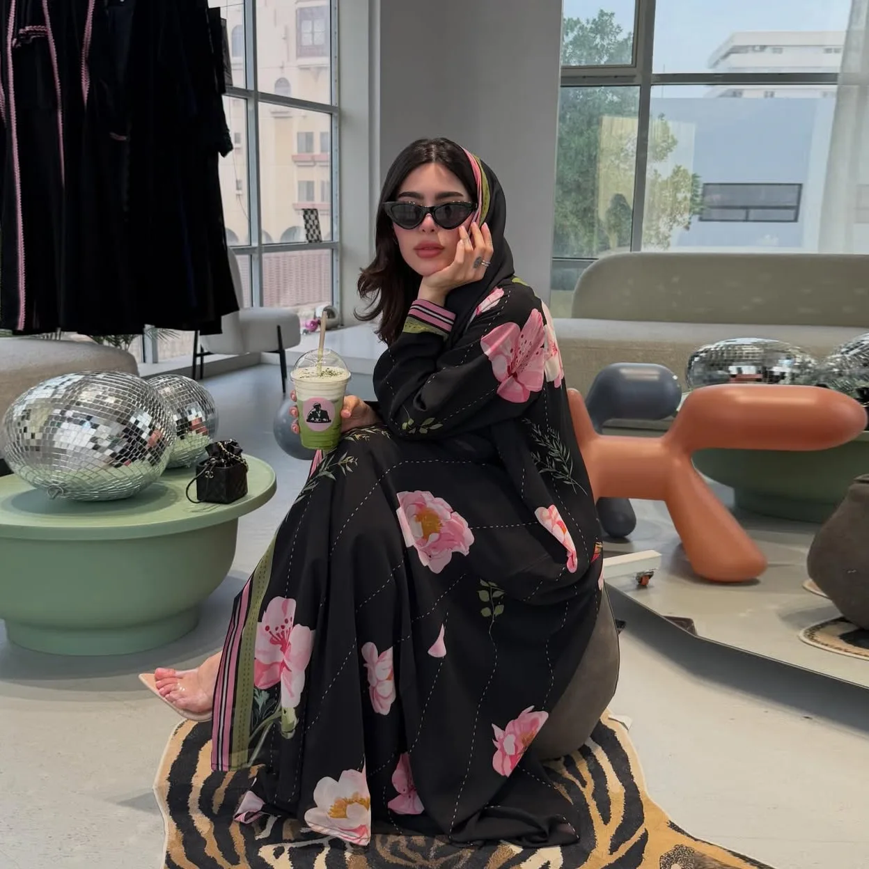 Abaya Islamique MQ288 – Robe Dubai Chiffon Floral Élégante avec Hijab