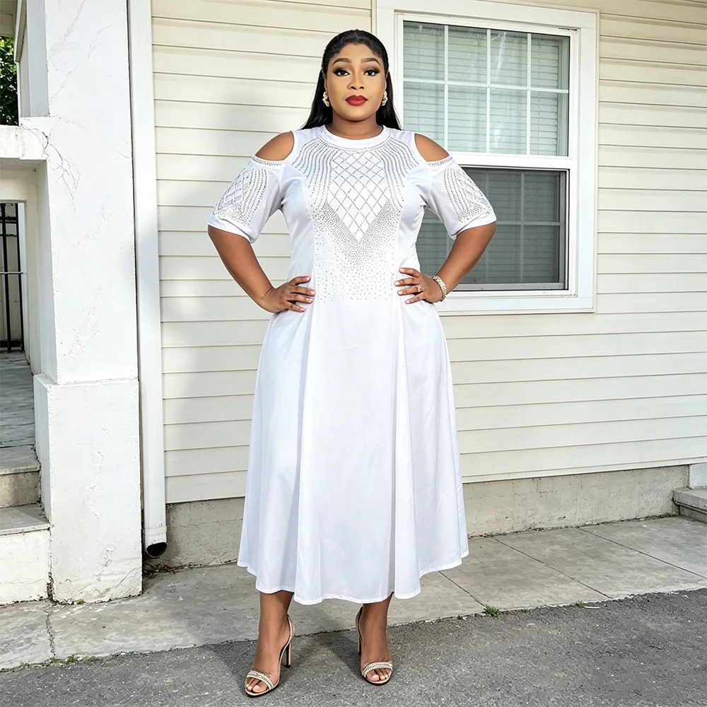 Robe Midi Africaine S9915 – Épaules Dénudées, Strass & Perles, Style Élégant