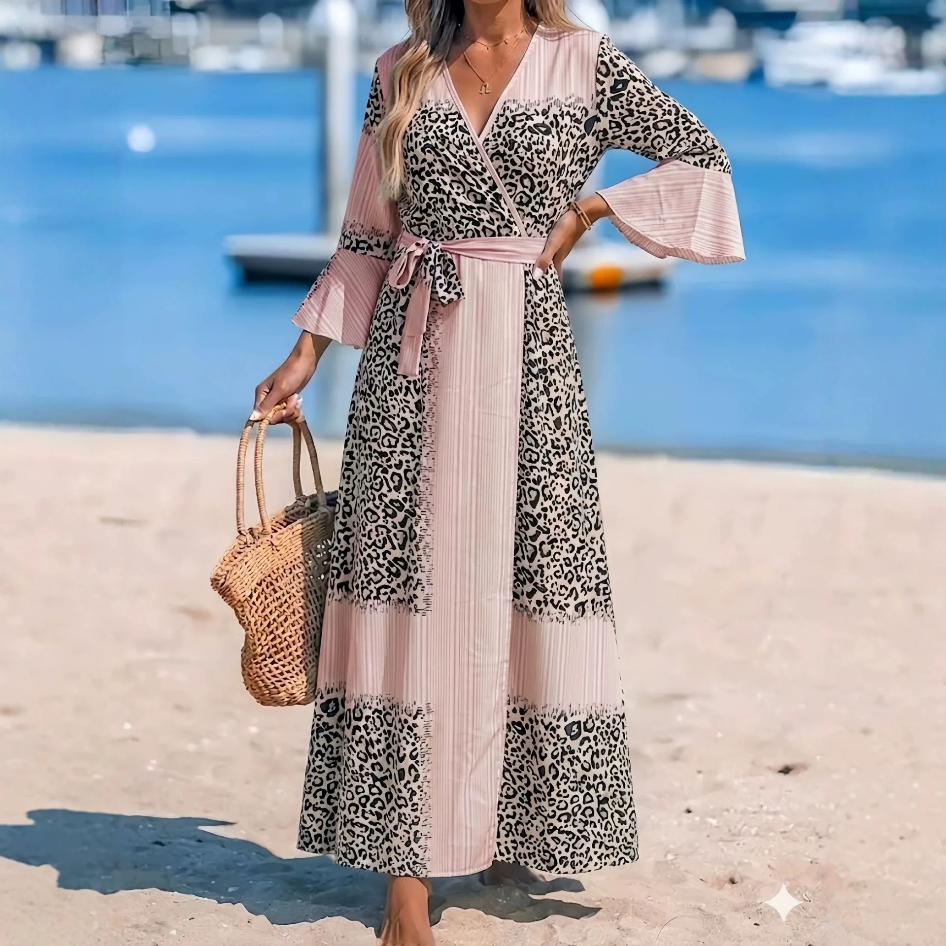 Robe Maxi Femme Imprimé Léopard Col V Manches Évasées – Élégante & Décontractée