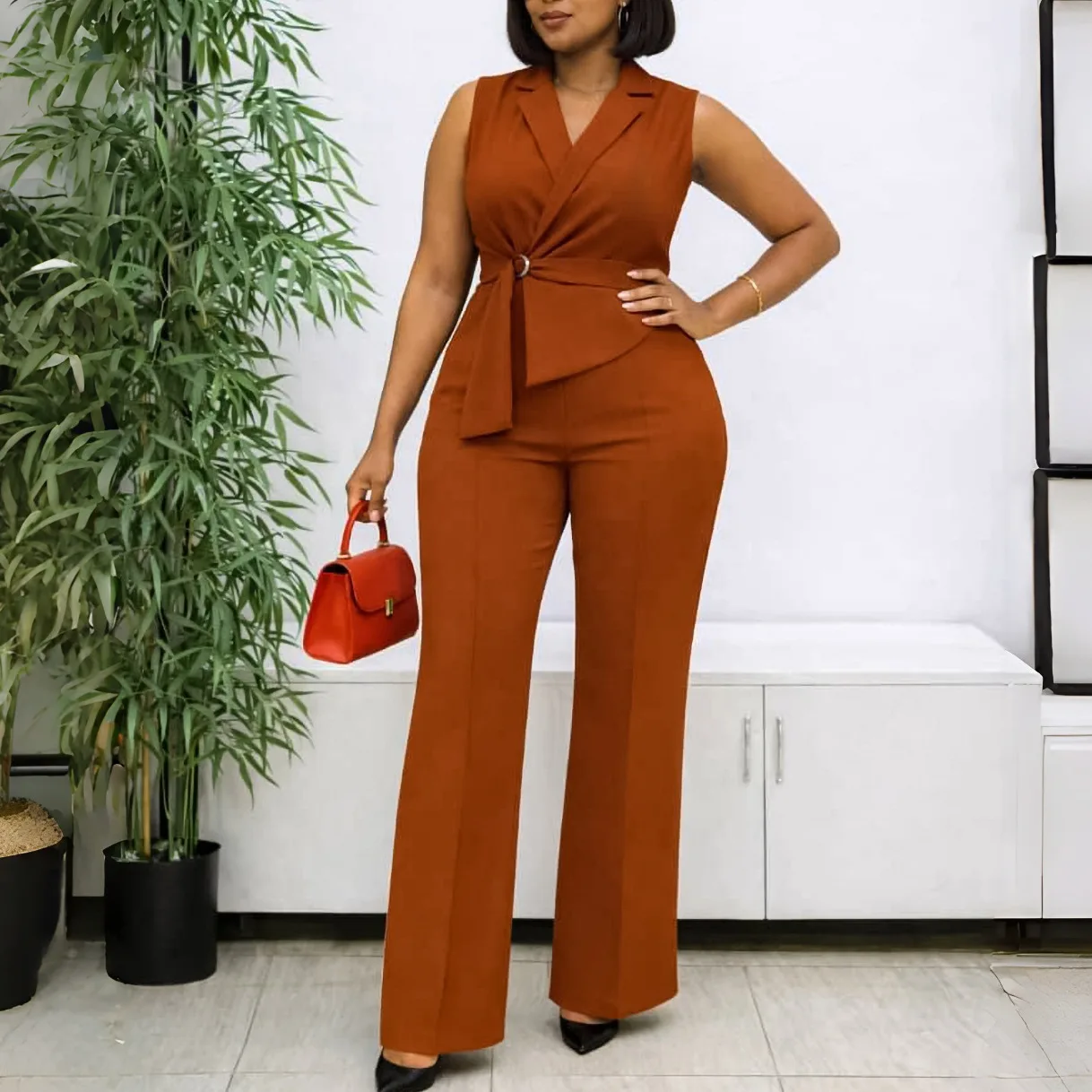 Combinaison femme élégante sans manches col V, jambes larges, taille haute – Collection Été