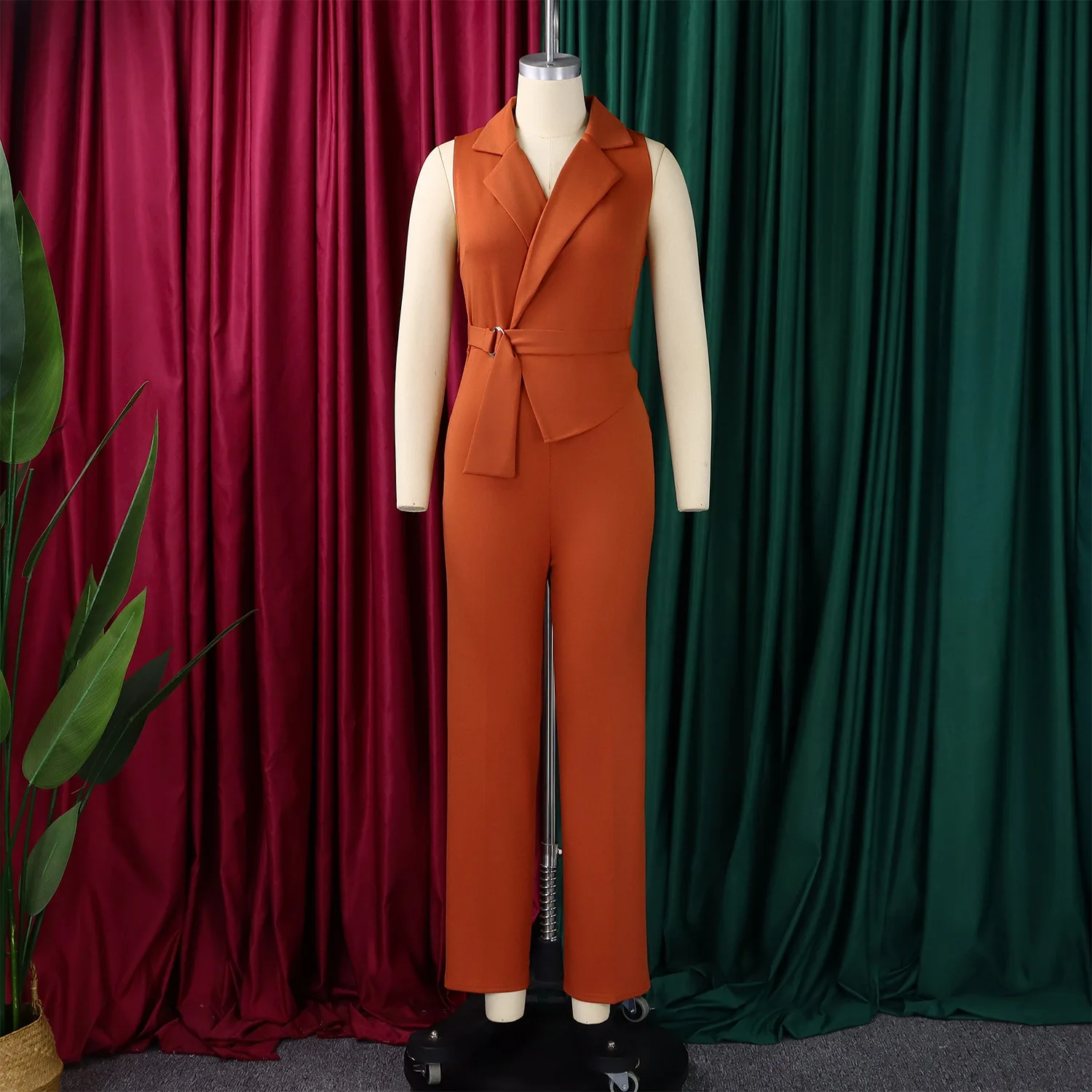 Combinaison femme élégante sans manches col V, jambes larges, taille haute – Collection Été