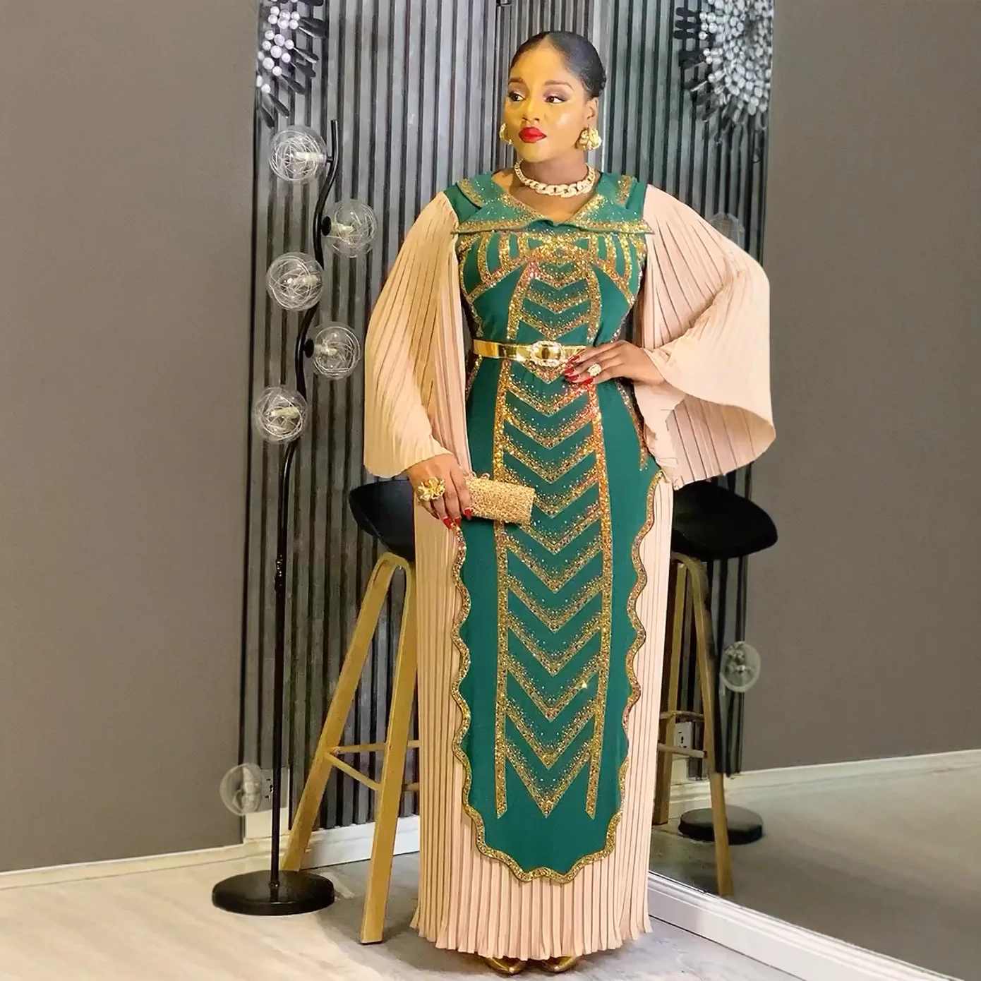 Robe de soirée africaine S10961 – Col V, Strass & Plissé, Maxi Luxe