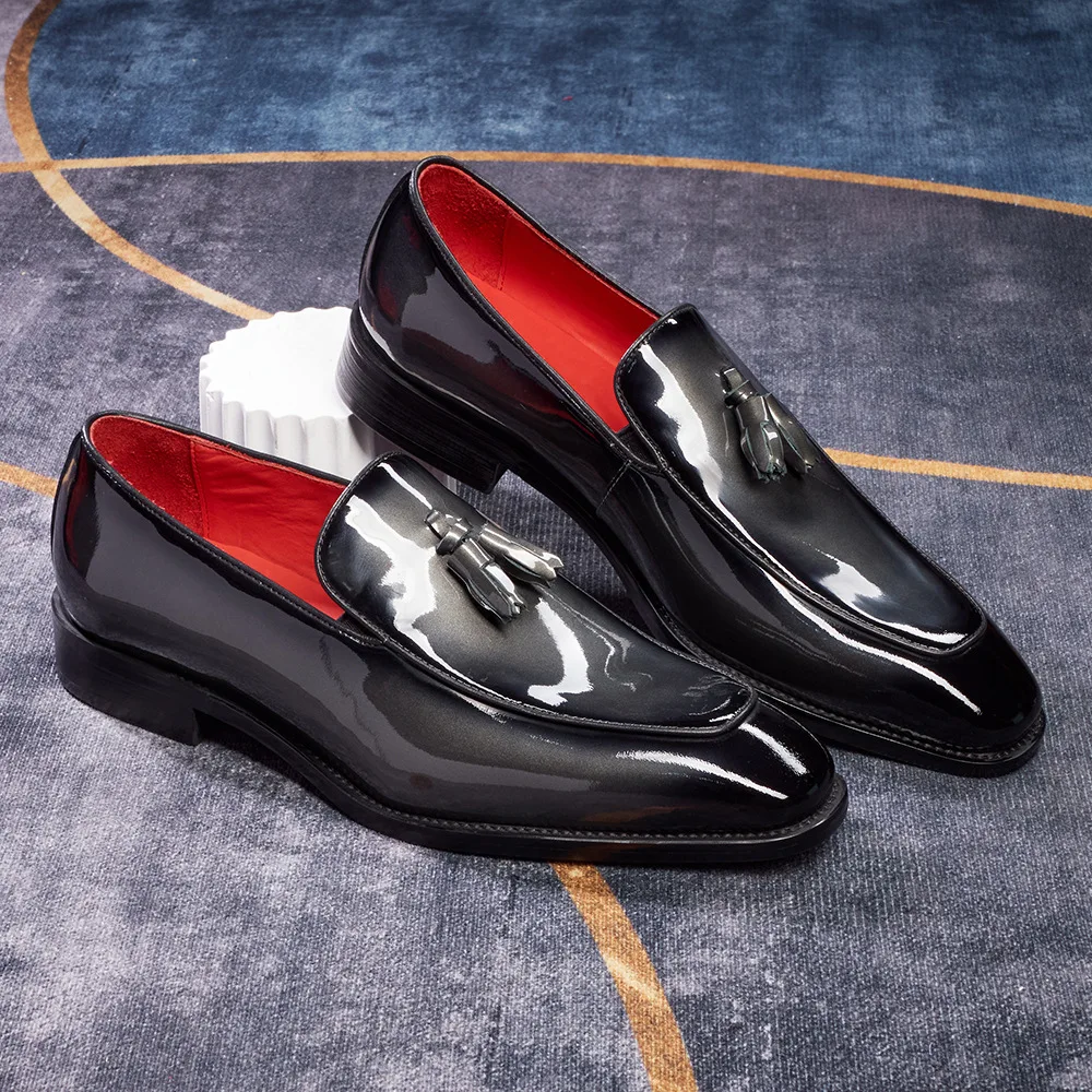 Mocassins homme cuir véritable à pompons – Bout pointu, semelle rouge, fait main | 509-A38
