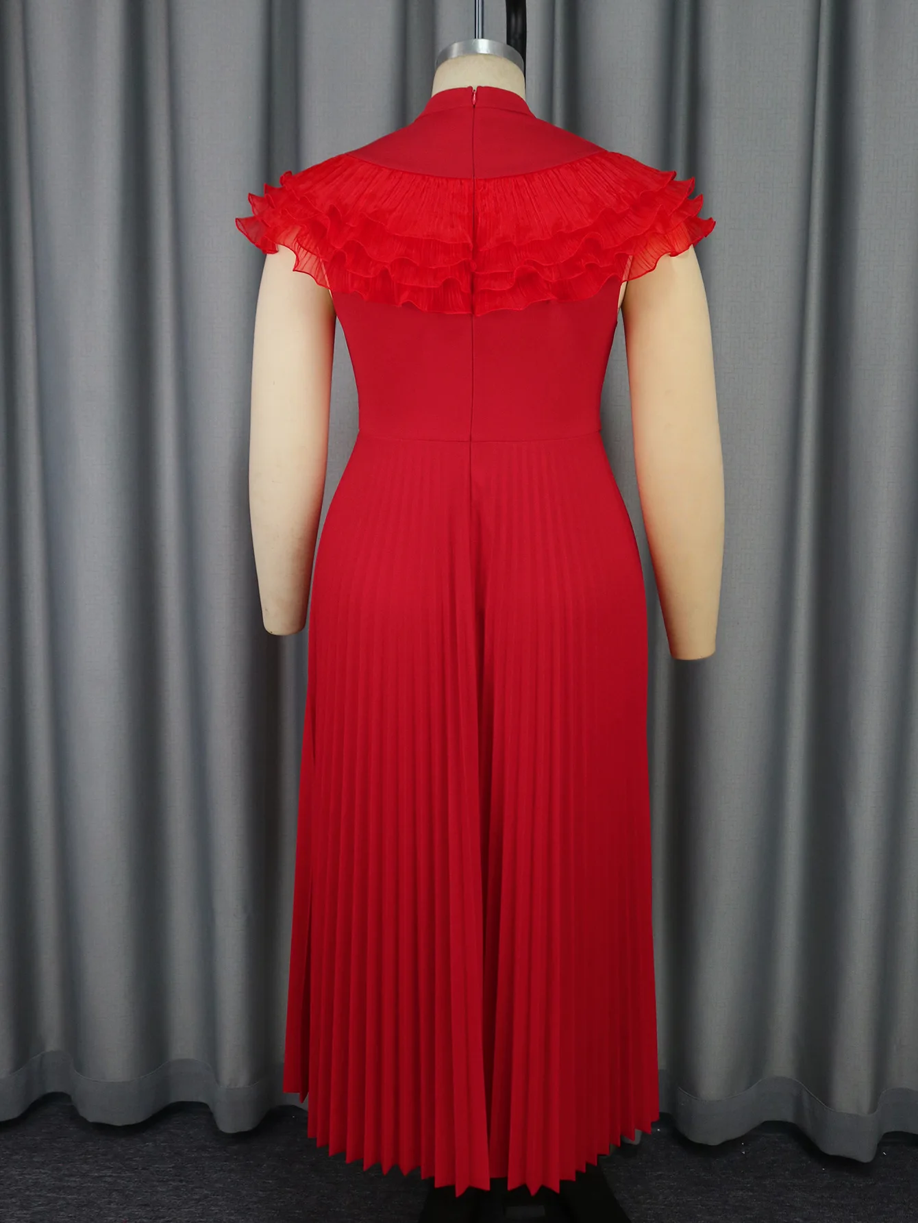 Robe Maxi Rouge Élégante à Volants & Col Rond – Coupe A-Line Taille Haute, Manches Courtes