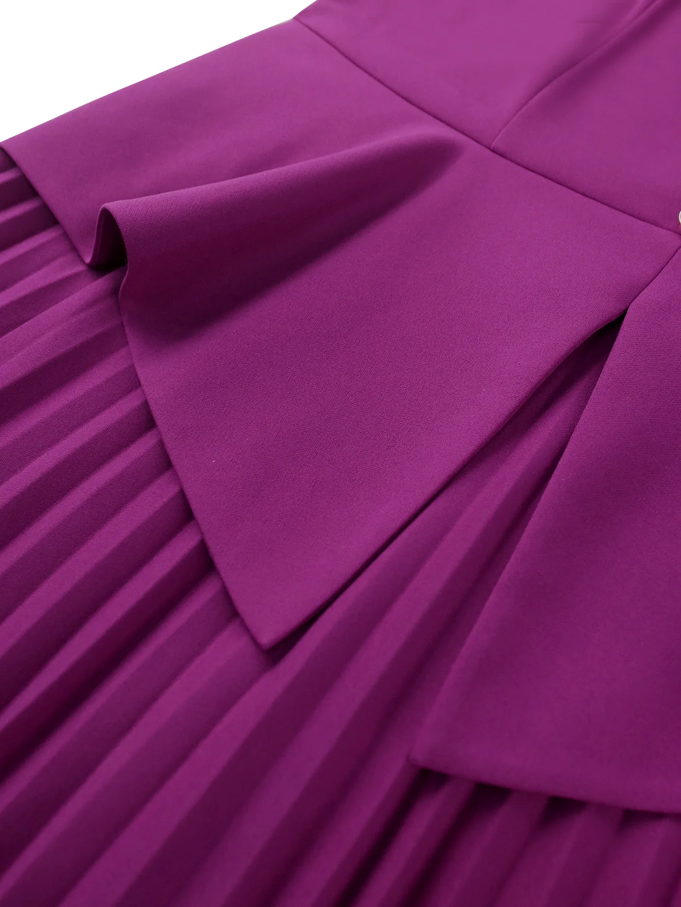 Robe Trapèze Élégante Col V Plissée | Taille Haute | Bureau & Quotidien | Violet