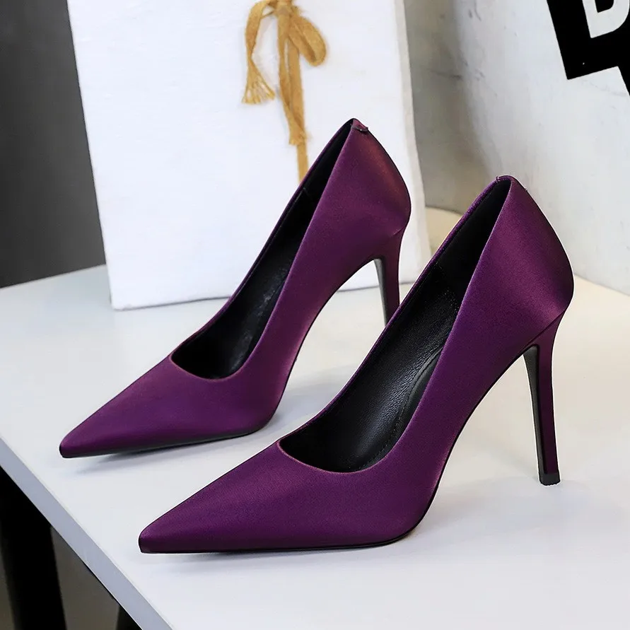 Escarpins Satin Bout Pointu Talon Aiguille – Élégance Femme Bureau & Mariage