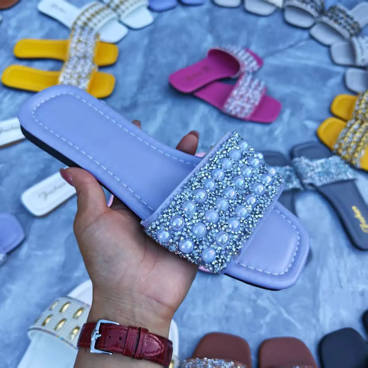 Sandales Plates Léopard Femme – Mules d'Été Tendance à Bout Ouvert