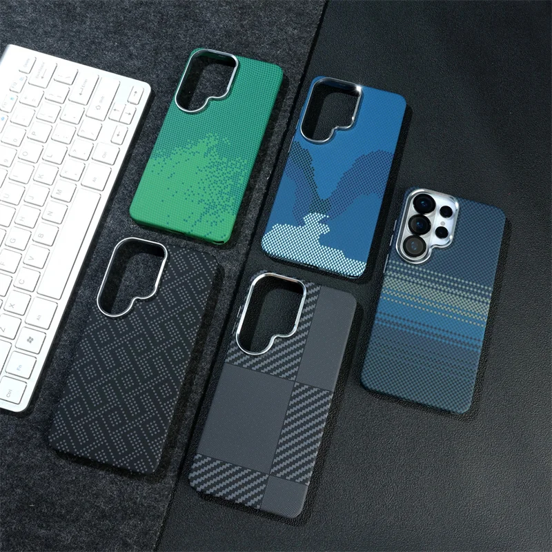 Coque Fibre de Carbone Samsung Galaxy S24/S25/S26 Ultra – Magnétique & Antichoc