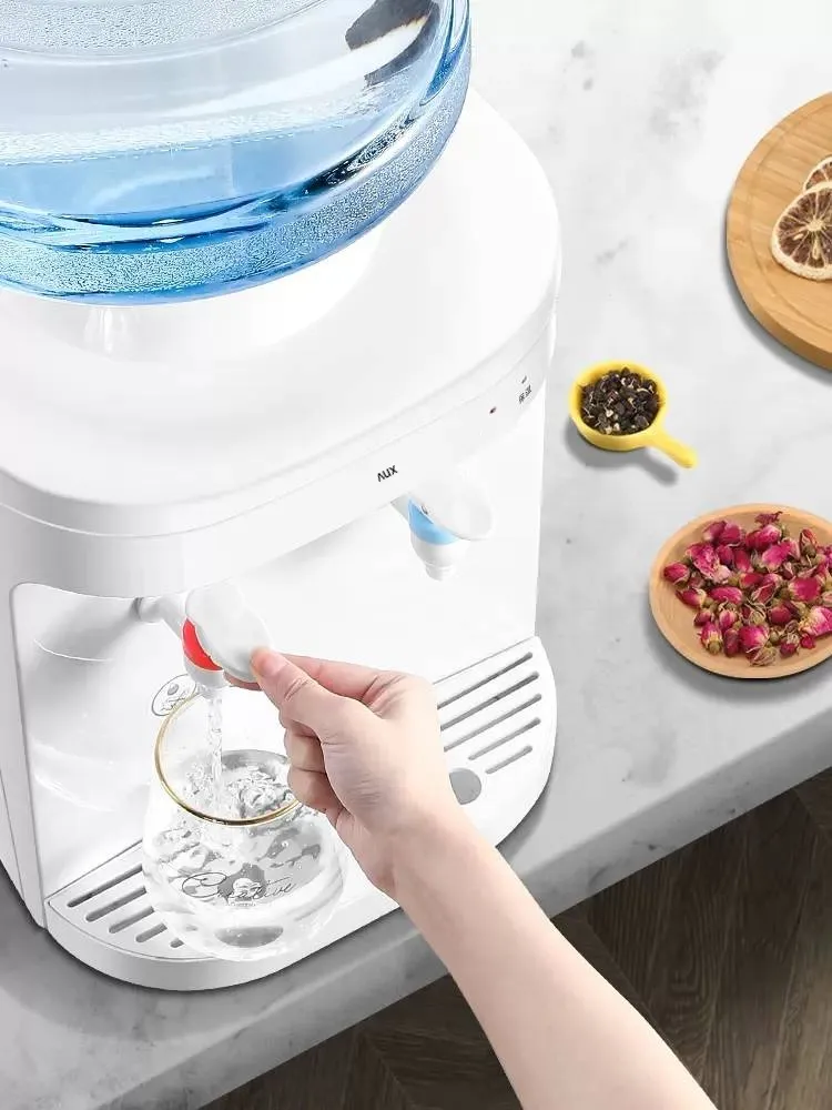 Distributeur d’Eau Vertical 2 en 1 - Eau Fraîche, Température Ambiante et Eau Chaude - Idéal Maison & Bureau