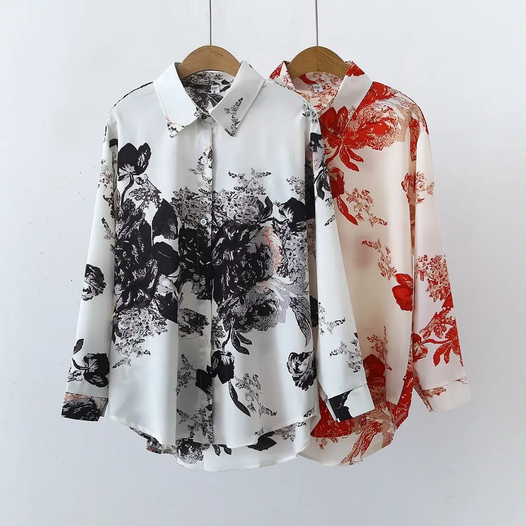 Chemise Femme Satinée à Motifs Floraux – Manches Longues et Col Classique