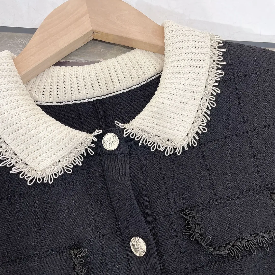 Robe Noire Sans Manches Tricotée – Style Sexy, Boutonnée, Dentelle Élégante – Robe pour Femmes, Été et Printemps