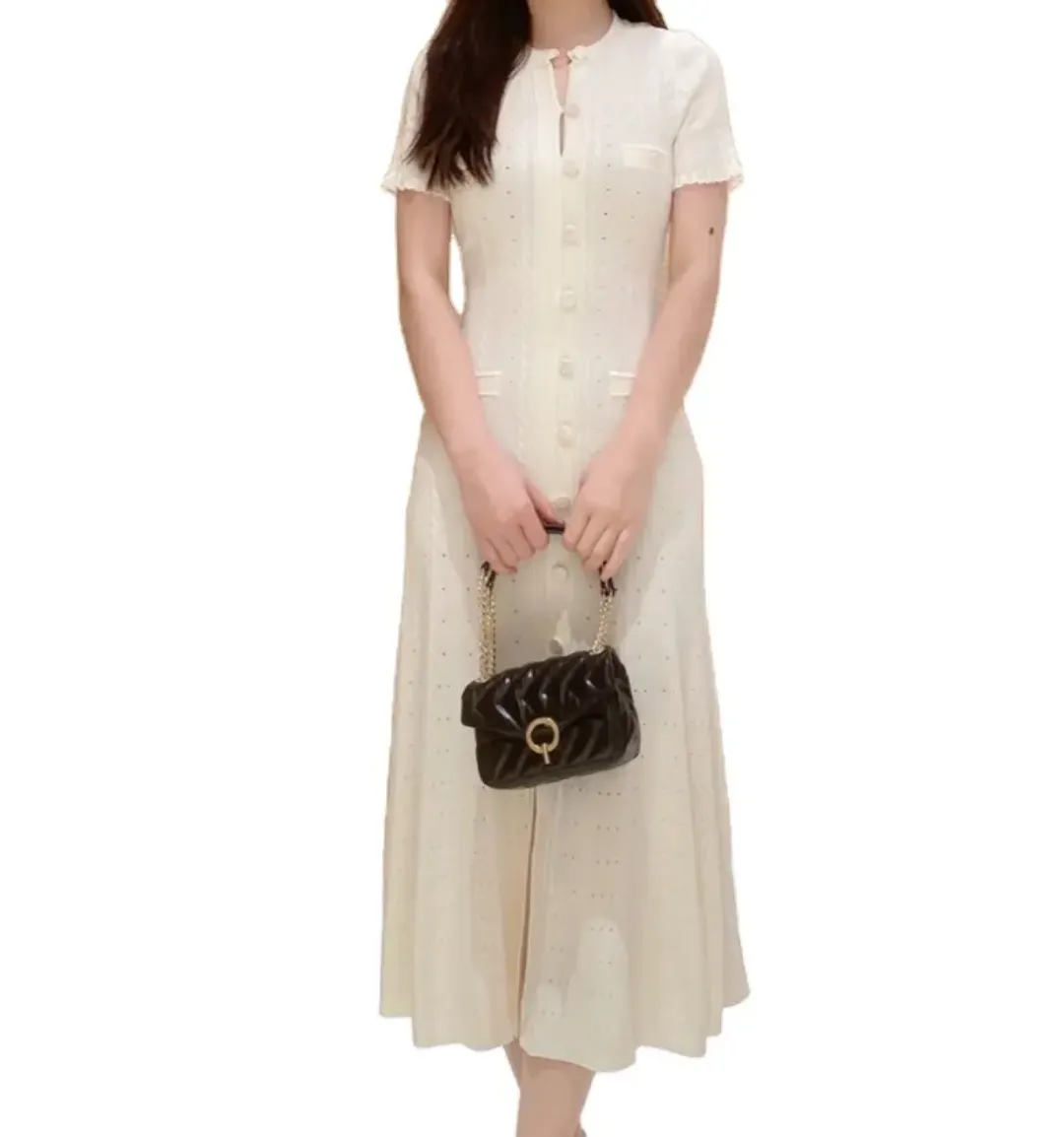 Robe Longue Tricotée Femme – Boutonnage Élégant, Manches Courtes, Décolleté Rond – Style Ajusté et Évasé, Automne/Hiver