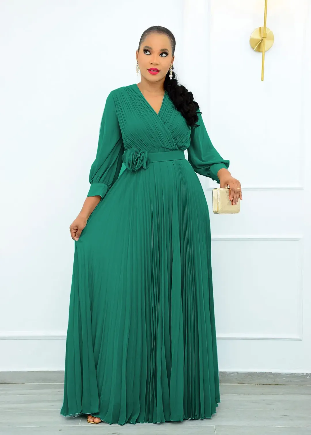 Robe Longue Plissée Élégante – Manches Longues, Ceinture Fleur, Style Chic pour Femme