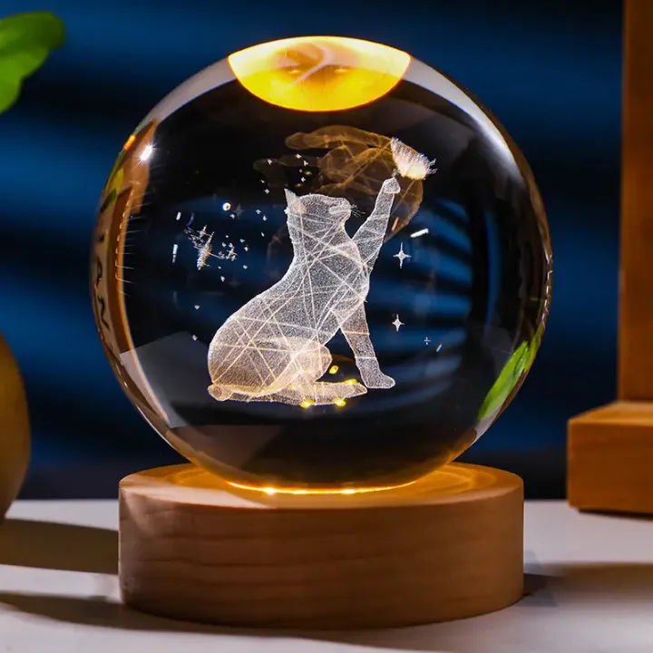 Lampe Veilleuse Boule de Cristal 3D Gravée au Laser - Décoration Intérieure et Cadeau Original